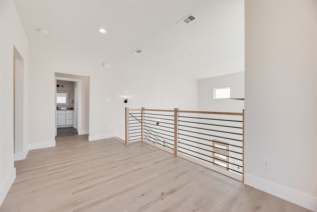 6046 Plum Dale Road, Dallas, TX 75241