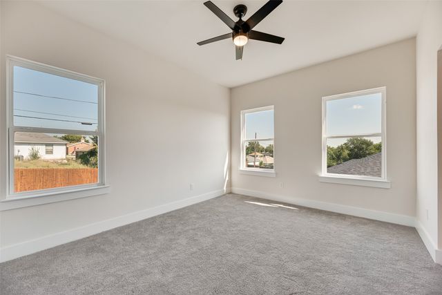 6046 Plum Dale Road, Dallas, TX 75241