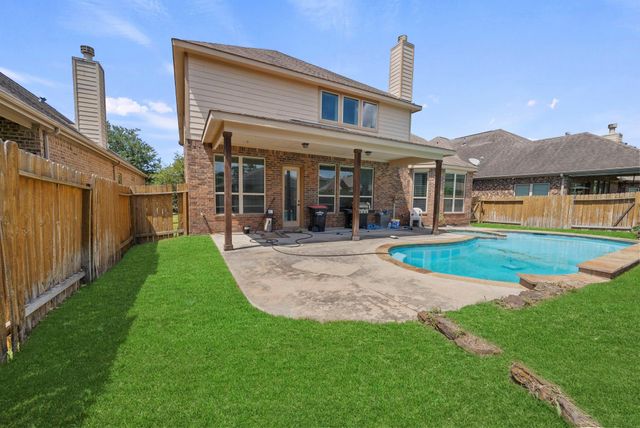 26111 Tintagel Lane, Kingwood, TX 77339