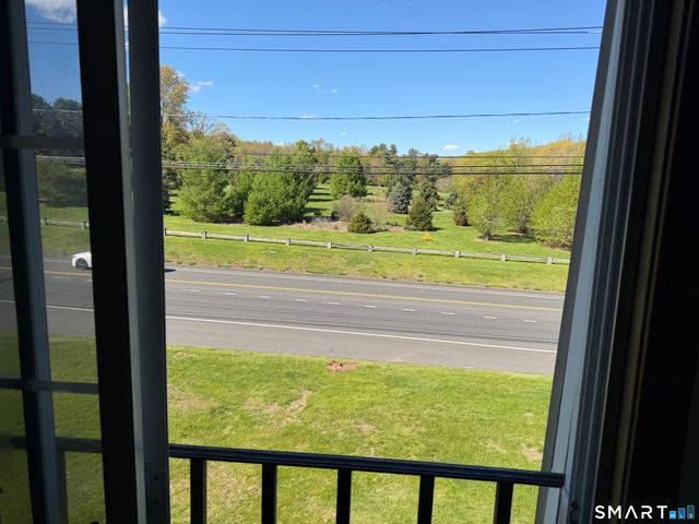 1162 Middle Turnpike West C1, Manchester, CT 06040