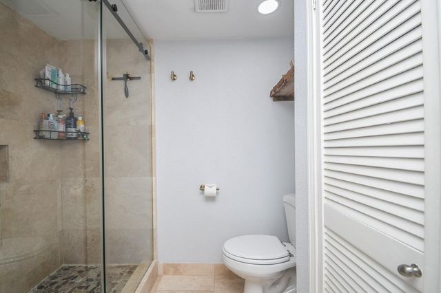 1804 Stoney Brook Drive 202, Houston, TX 77063