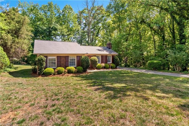 2595 Mount Salem Road, Pfafftown, NC 27040