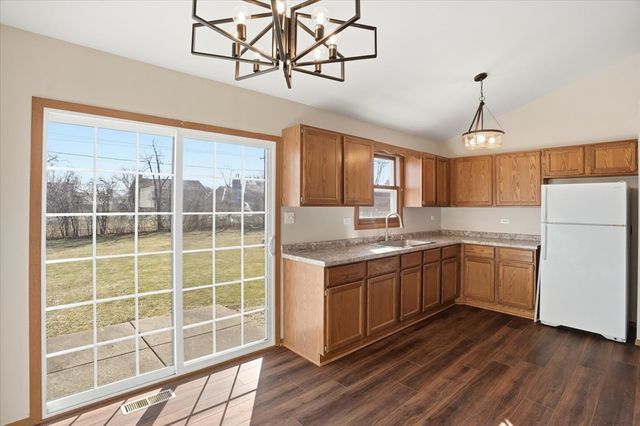 38633 N Cedar Avenue, Beach Park, IL 60099