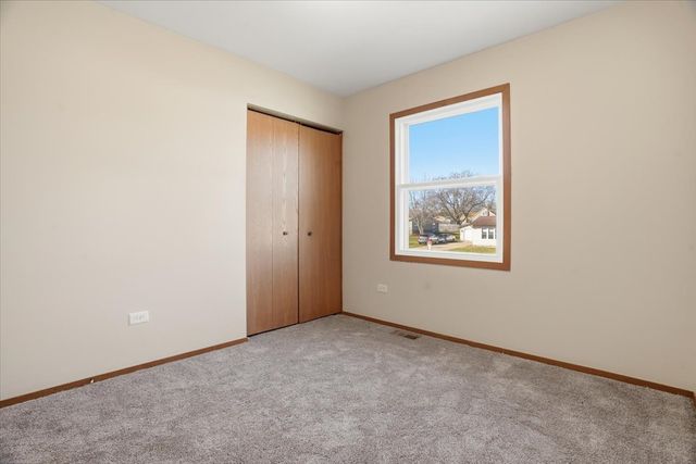 38633 N Cedar Avenue, Beach Park, IL 60099