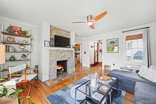 303 N Holbrook Street, Plymouth, MI 48170
