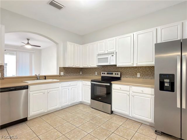 9729 Heatherstone River CT 3, Estero, FL 33928