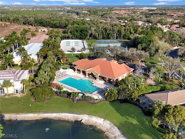 9729 Heatherstone River CT 3, Estero, FL 33928