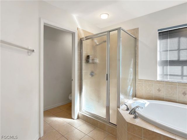 9729 Heatherstone River CT 3, Estero, FL 33928