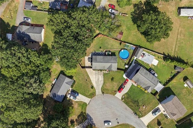 130 Garden Street, Thomasville, NC 27360