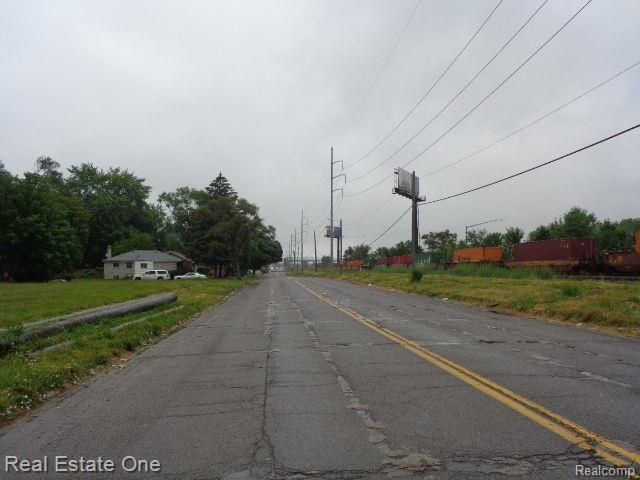 16530 FULLERTON Street, Detroit, MI 48227