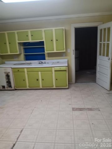 303 Lily Street, Shelby, NC 28152