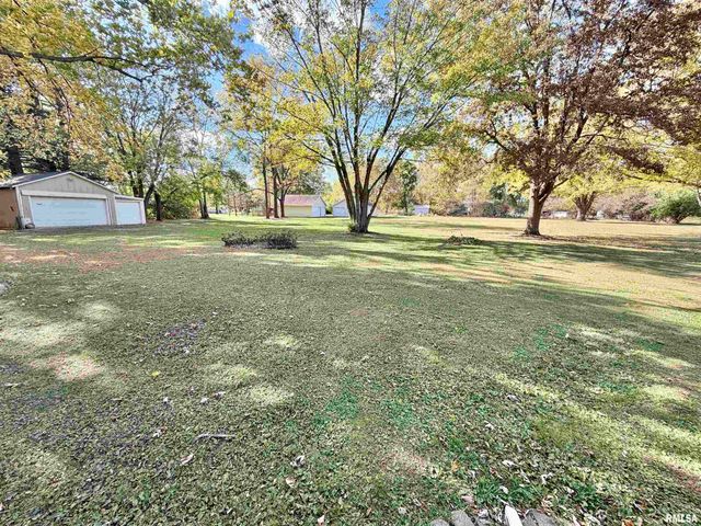 990 WILLIAM Drive, Knoxville, IL 61448