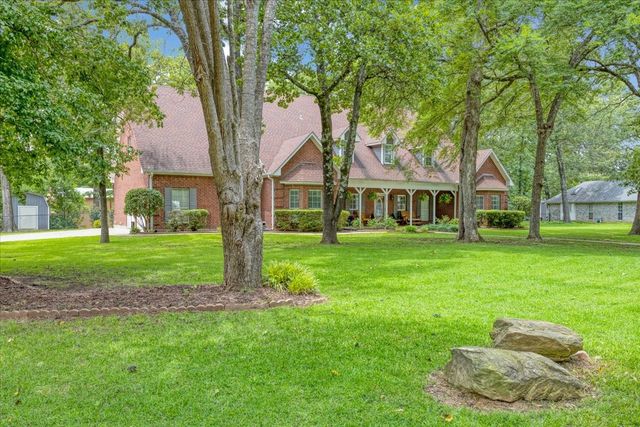 415 Timber Lakes Drive, Powderly, TX 75473