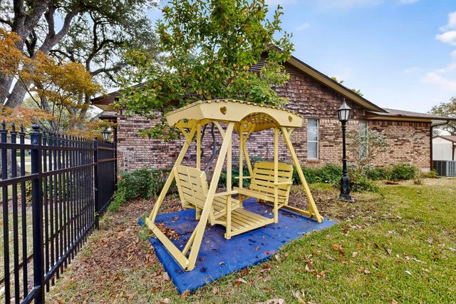 1301 Warwick Street, Garland, TX 75040