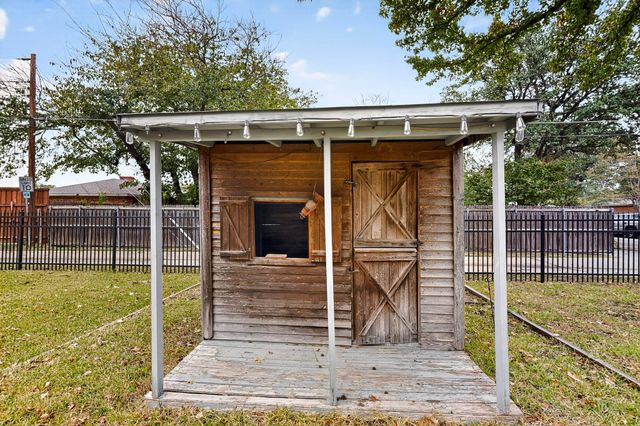 1301 Warwick Street, Garland, TX 75040