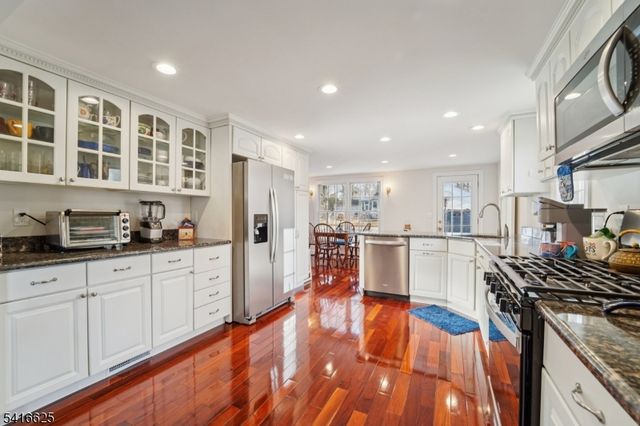 27 Fairview Ave, West Orange Twp., NJ 07052