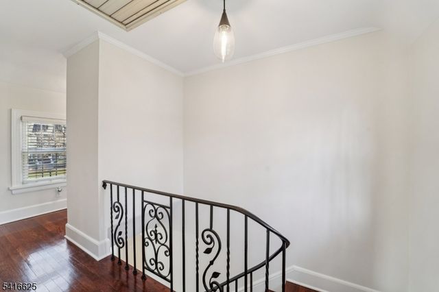 27 Fairview Ave, West Orange Twp., NJ 07052