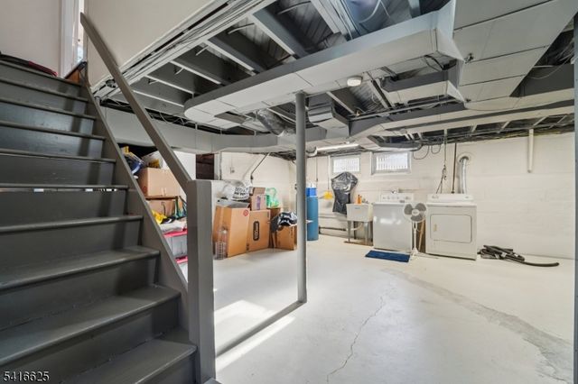 27 Fairview Ave, West Orange Twp., NJ 07052