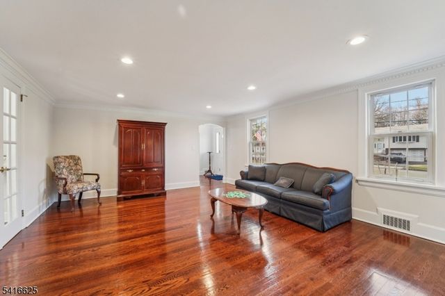 27 Fairview Ave, West Orange Twp., NJ 07052