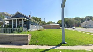 4529 11TH Street, Rock Island, IL 61201