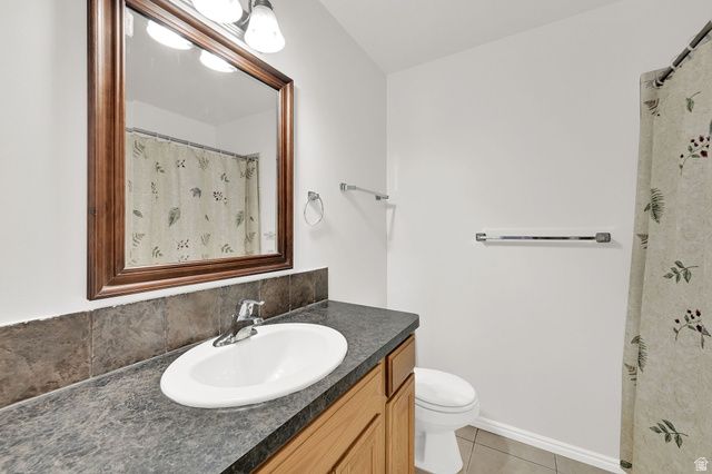 4020 WESTLAKE DR, Roy, UT 84067