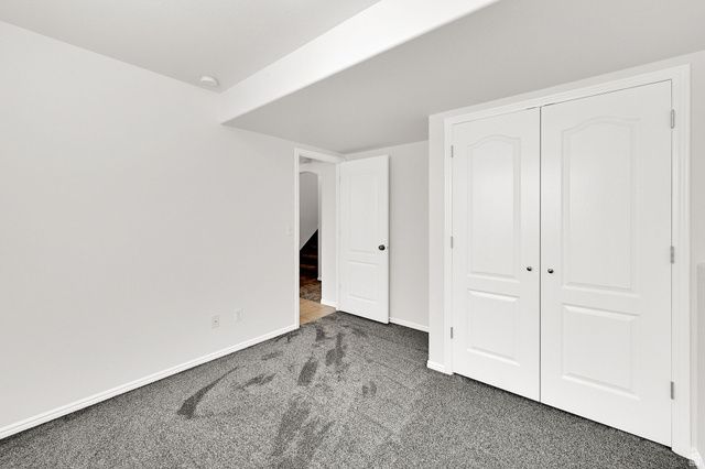 4020 WESTLAKE DR, Roy, UT 84067