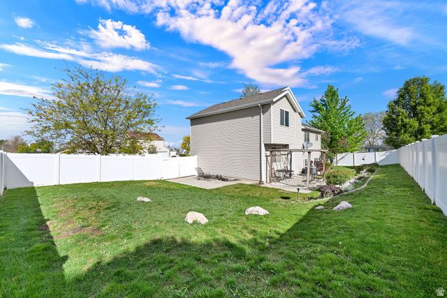 4020 WESTLAKE DR, Roy, UT 84067