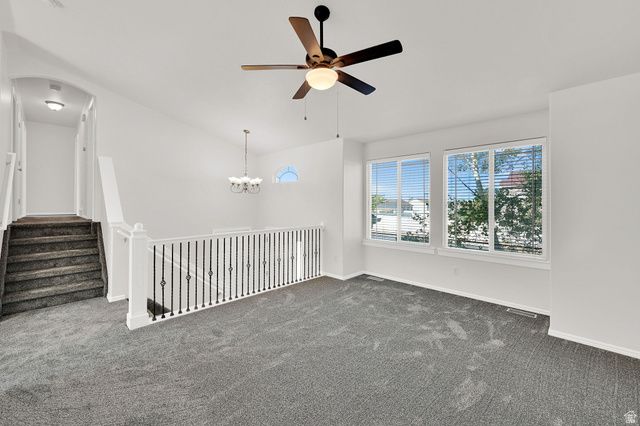 4020 WESTLAKE DR, Roy, UT 84067