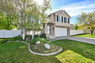 4020 WESTLAKE DR, Roy, UT 84067