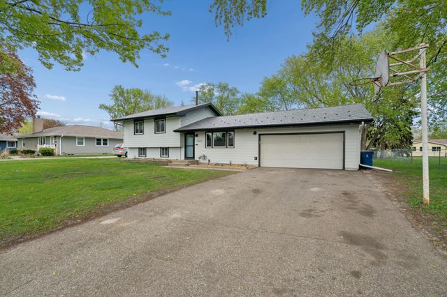 10037 Fremont Avenue S, Bloomington, MN 55431