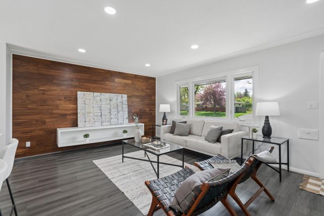 10037 Fremont Avenue S, Bloomington, MN 55431