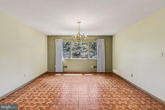 13800 CRIPPLEGATE RD, Phoenix, MD 21131