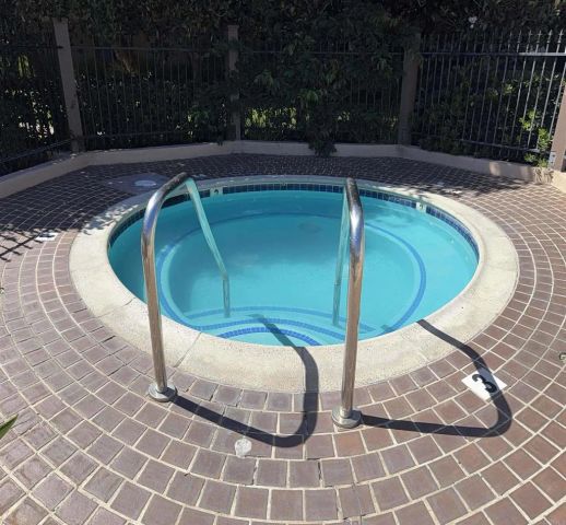 8840 Villa La Jolla Drive, La Jolla, CA 92037