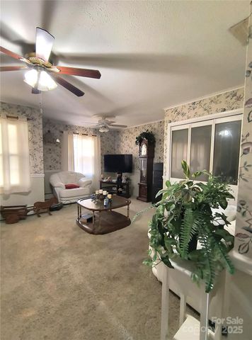 105 Woodlawn Drive, Morganton, NC 28655