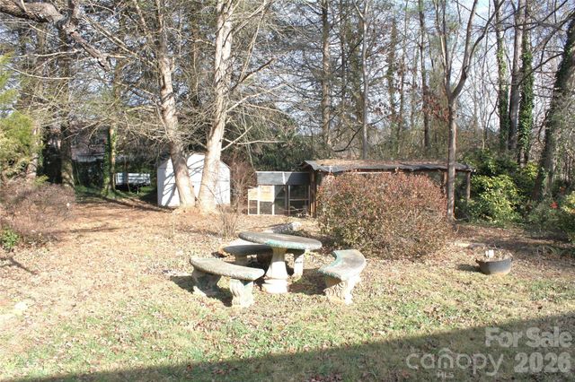 105 Woodlawn Drive, Morganton, NC 28655
