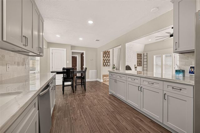 4012 Chile Drive, Pasadena, TX 77504
