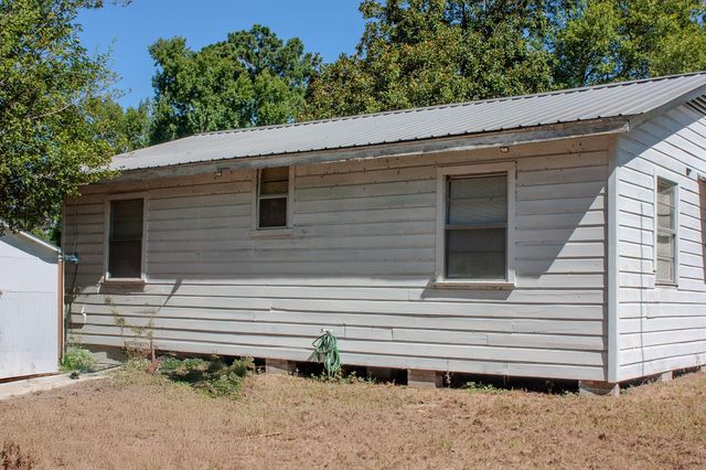 616 Ponderosa Drive, Onalaska, TX 77360