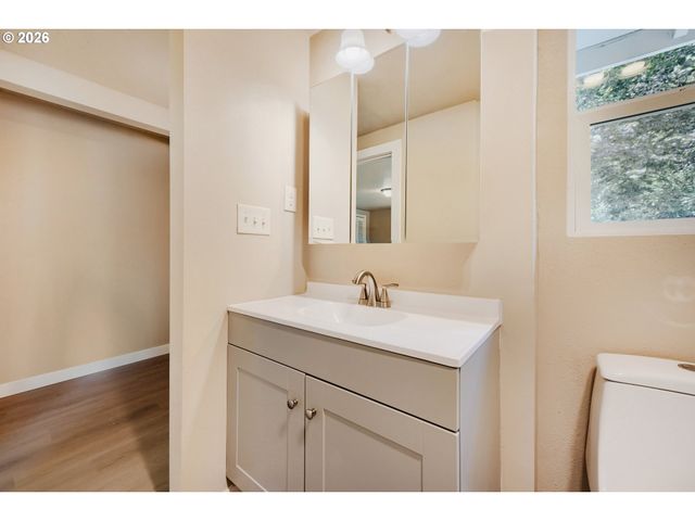 10244 Sw 40TH Ave, Portland, OR 97219
