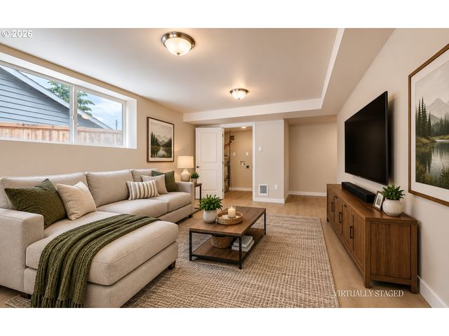 10244 Sw 40TH Ave, Portland, OR 97219
