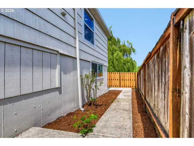 10244 Sw 40TH Ave, Portland, OR 97219