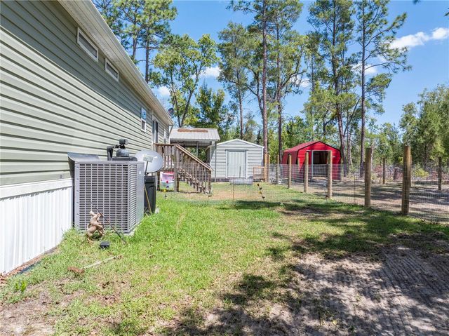 221 MAGNOLIA ROAD, Hawthorne, FL 32640