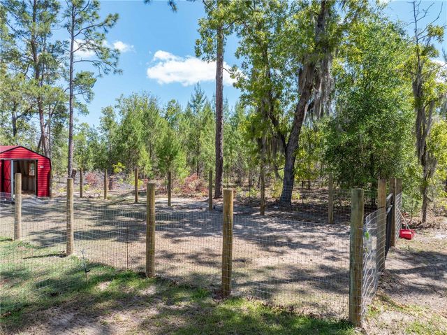 221 MAGNOLIA ROAD, Hawthorne, FL 32640