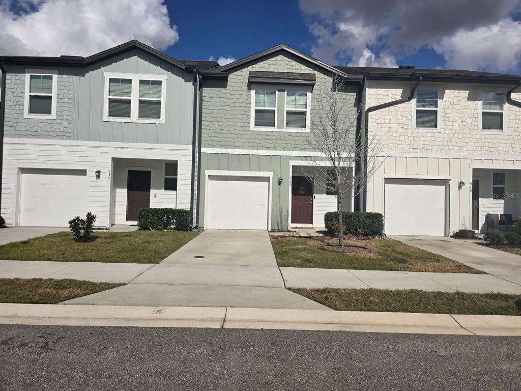 936 GRANDIN STREET, Davenport, FL 33837