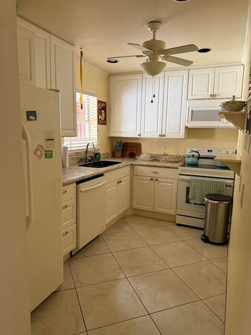 133 Lake Carol Drive 133, West Palm Beach, FL 33411