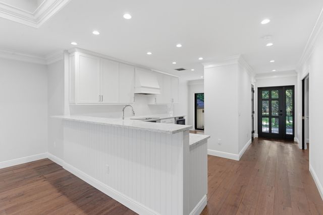 2810 Polo Island Drive C202, Wellington, FL 33414