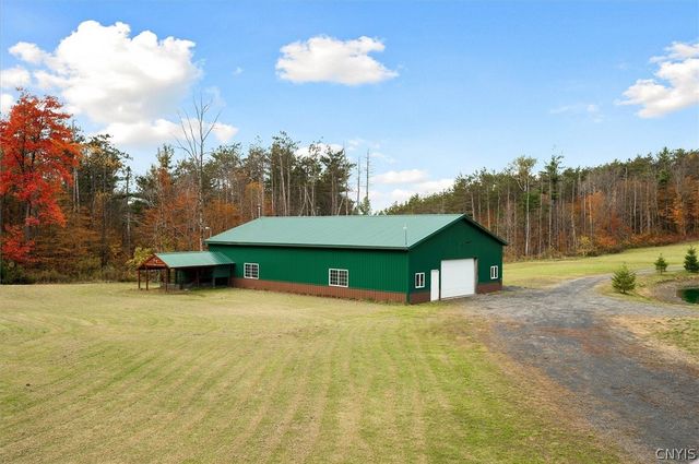 289 Twin Ponds Drive, Newport, NY 13350