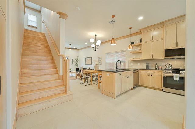 1625 N College Avenue, Oklahoma City, OK 73106