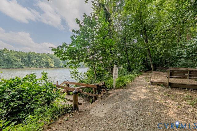 3506 Seaford Crossing Dr, Chesterfield, VA 23113