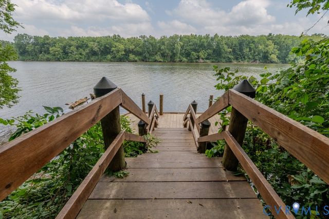 3506 Seaford Crossing Dr, Chesterfield, VA 23113