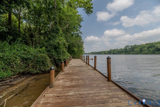 3506 Seaford Crossing Dr, Chesterfield, VA 23113